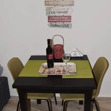 Niochori 3 Apartament