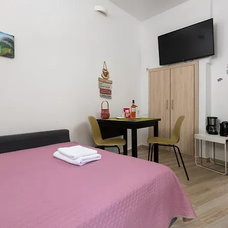 Appartement Niochori 3 *